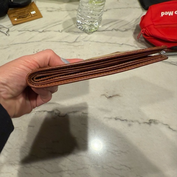 Authentic Brurberry Vintage Bifold Wallet in Haymarket Check - Picture 7 of 16